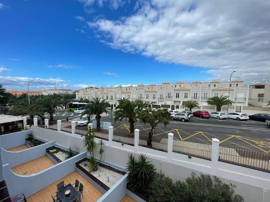 Rio'S Apartment Los Cristianos Arona  Bagian luar foto