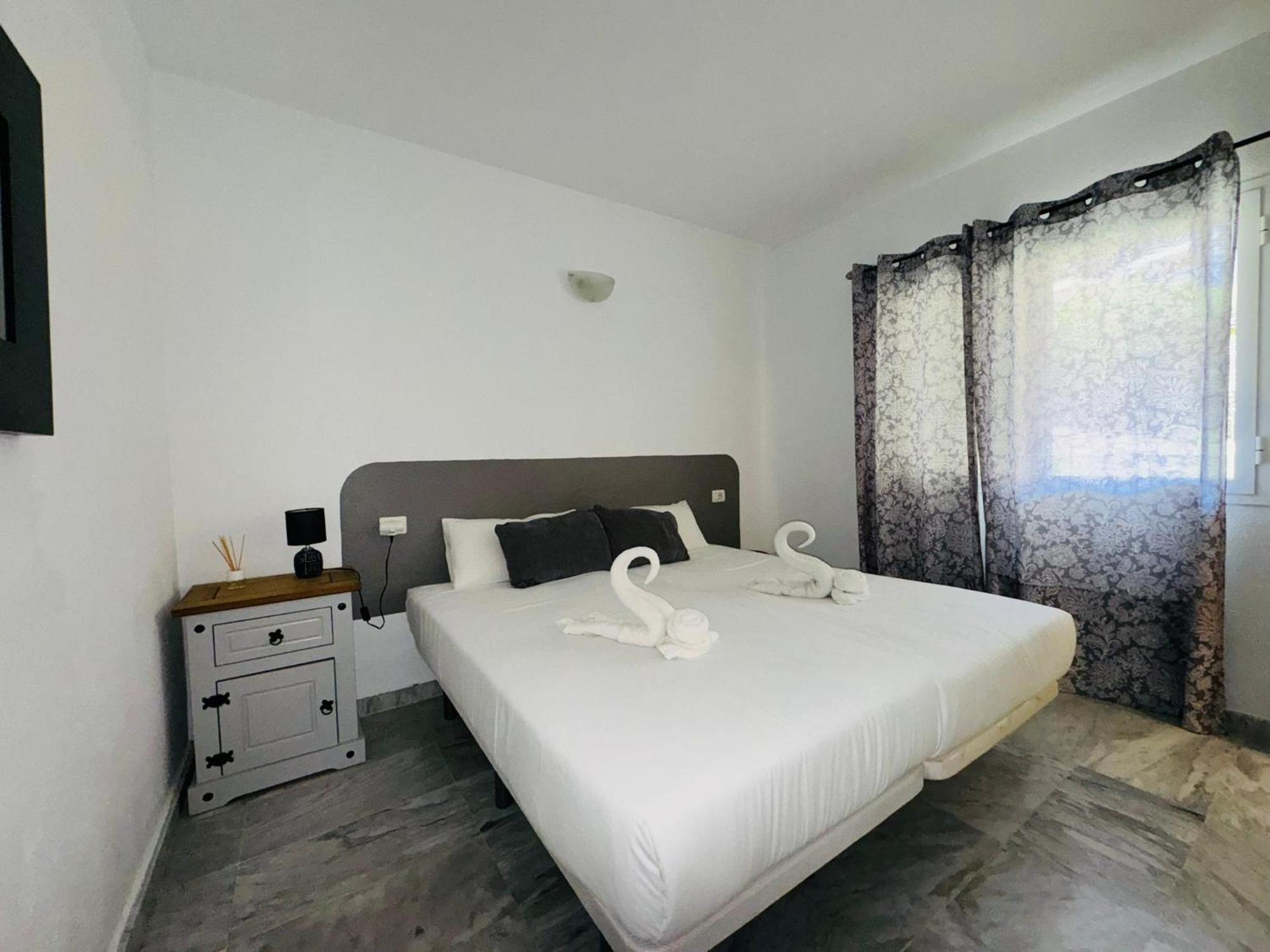 Rio'S Apartment Los Cristianos Arona  Bagian luar foto