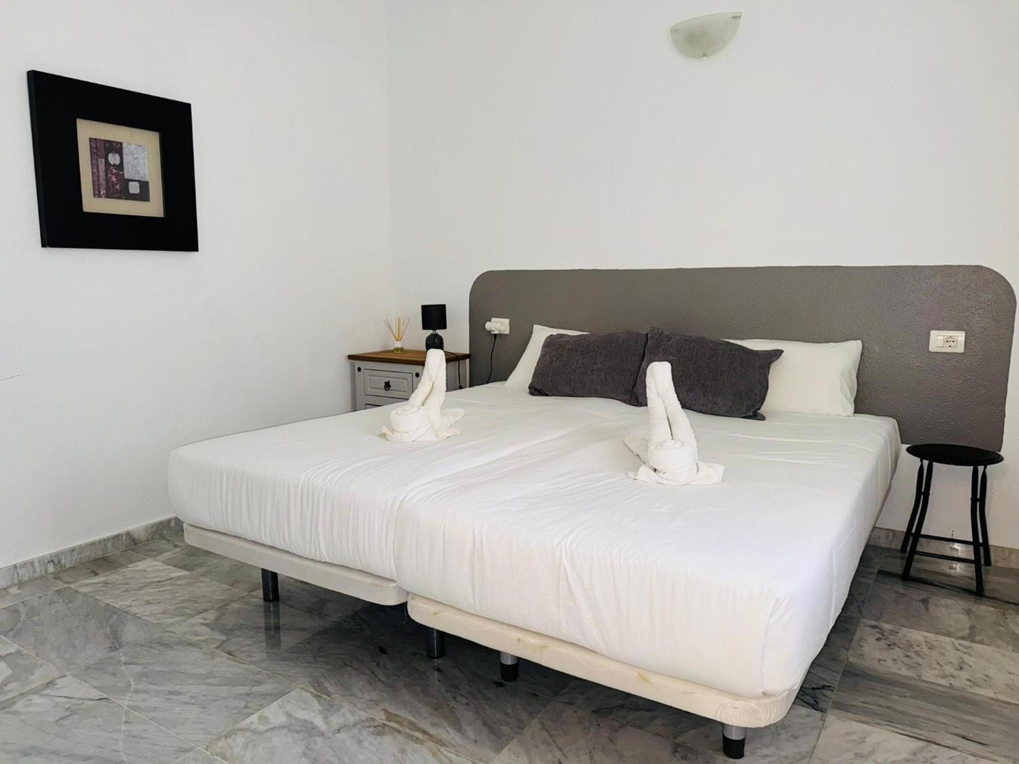 Rio'S Apartment Los Cristianos Arona  Bagian luar foto